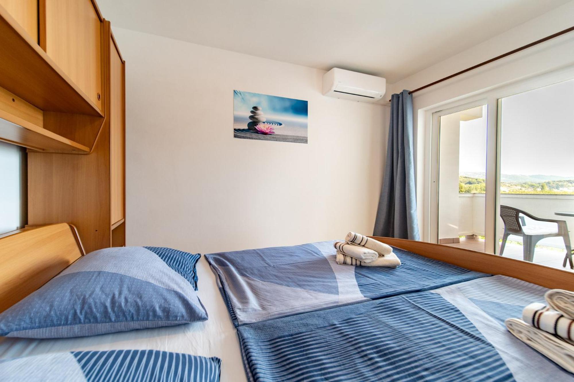 Apartments Lores Rab Town Exterior foto