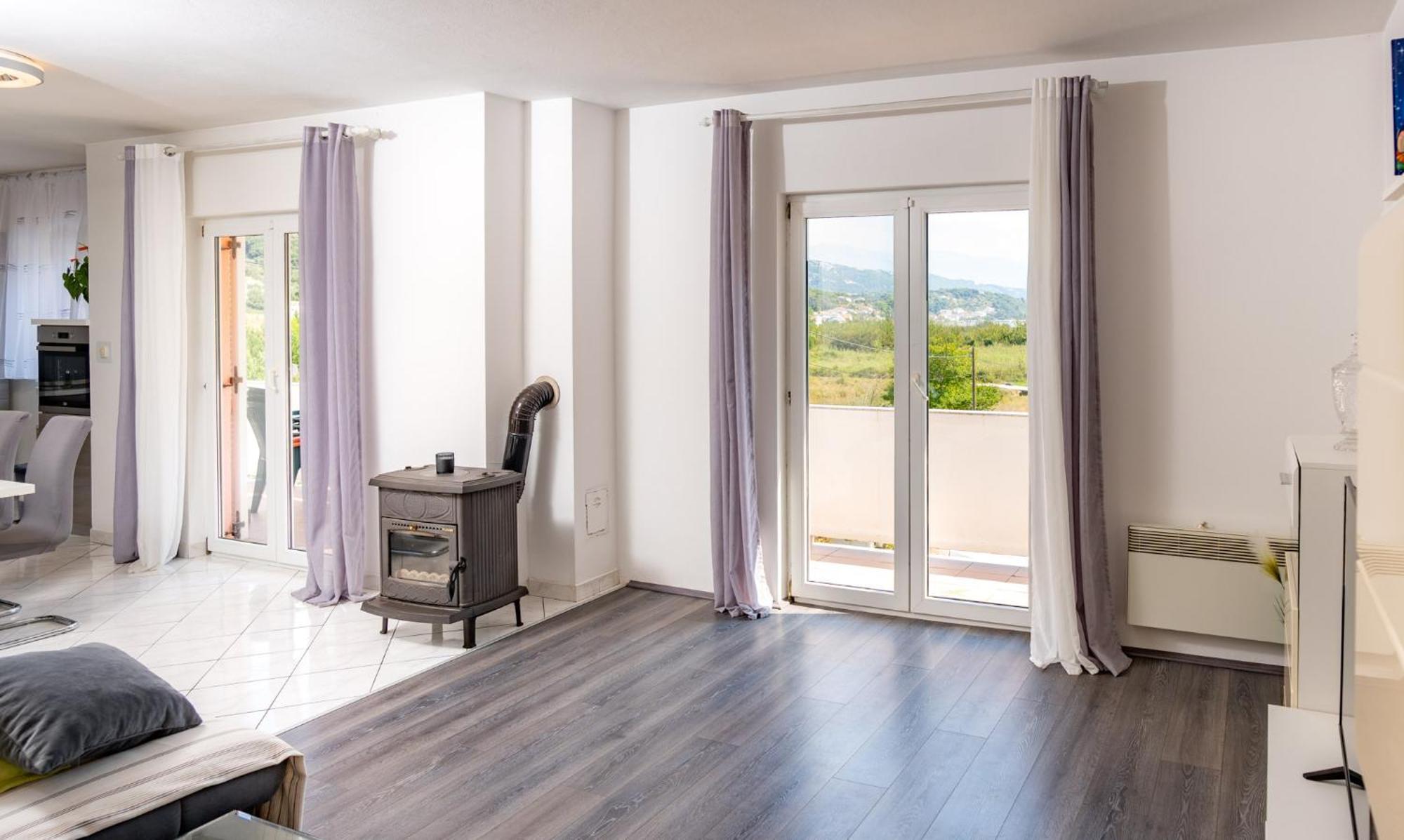 Apartments Lores Rab Town Exterior foto