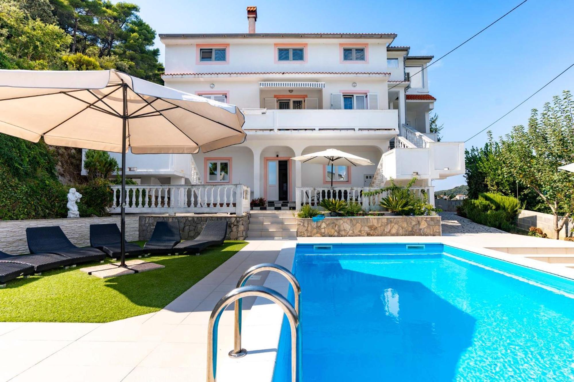 Apartments Lores Rab Town Exterior foto