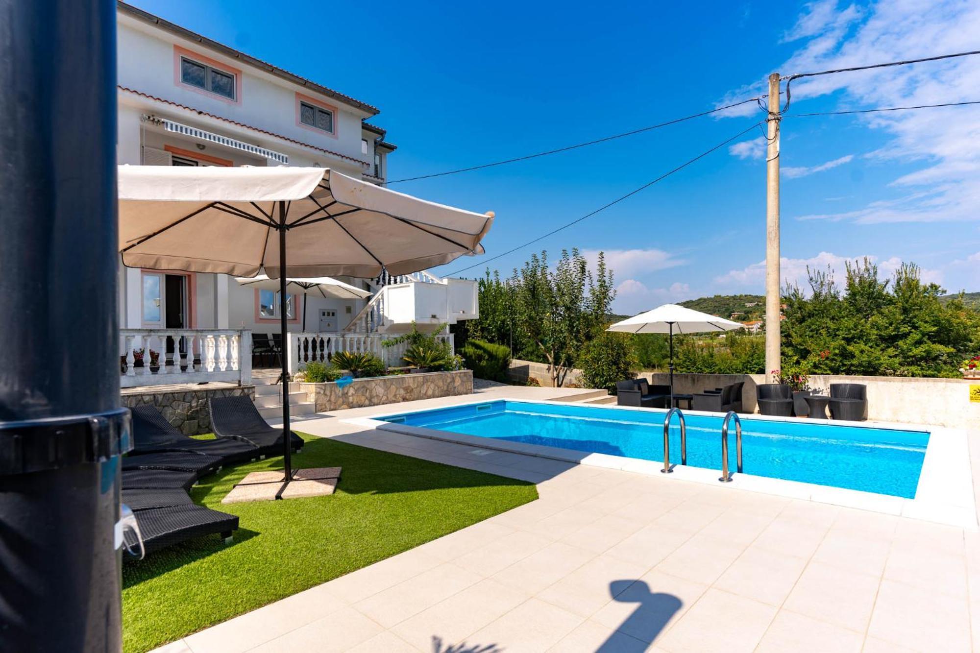 Apartments Lores Rab Town Exterior foto